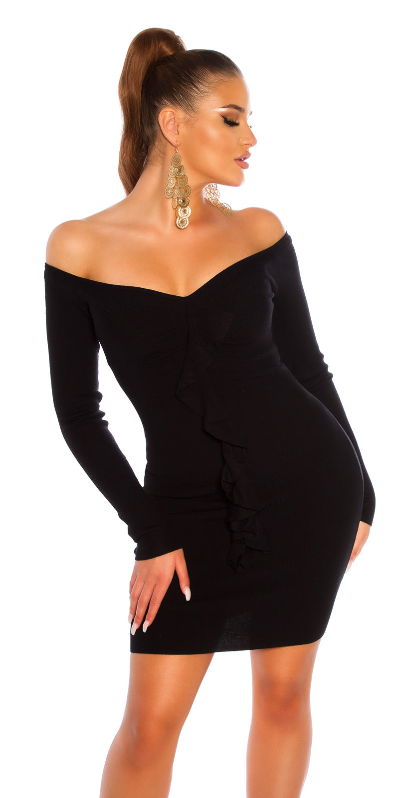 Dress pull